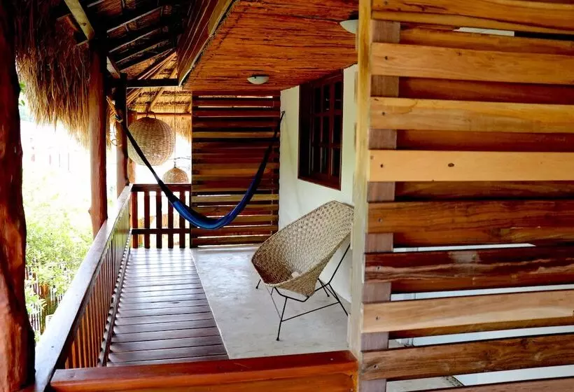 هتل Poza Clara Sanctuary