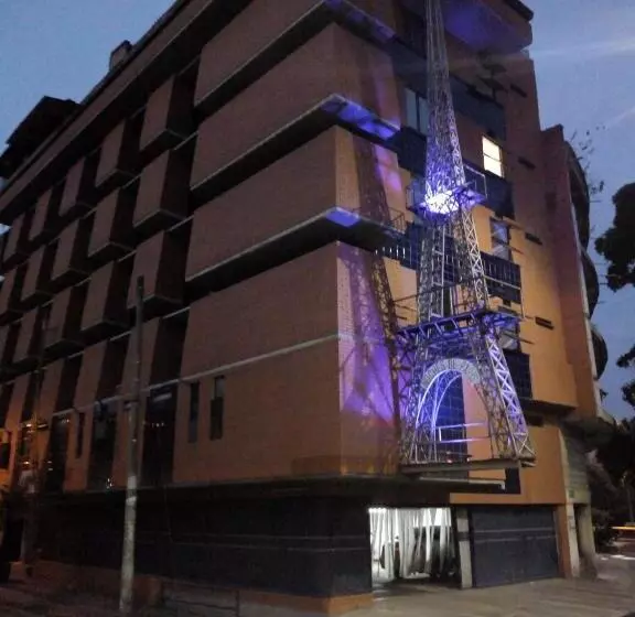 هتل Residencias Noches De París