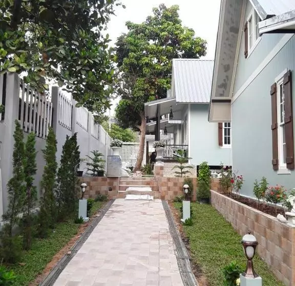 Hotelli Sky Cottage Bungalow