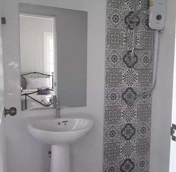 Hotelli Sky Cottage Bungalow