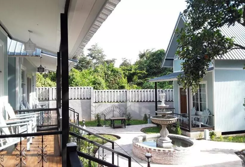 Hotelli Sky Cottage Bungalow