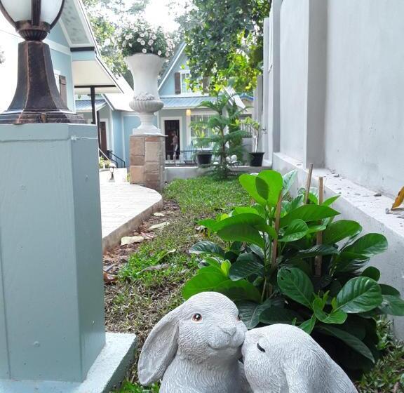 هتل Sky Cottage Bungalow