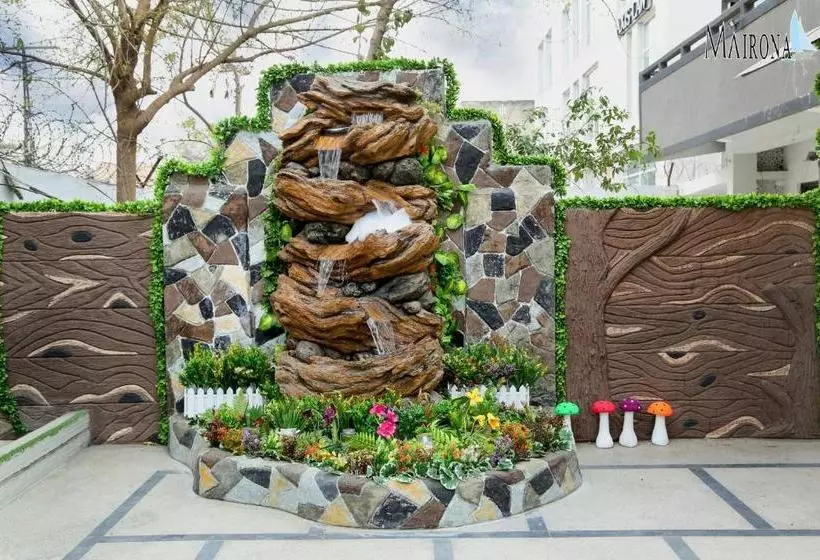 هتل Mairona Gulberg Lahore