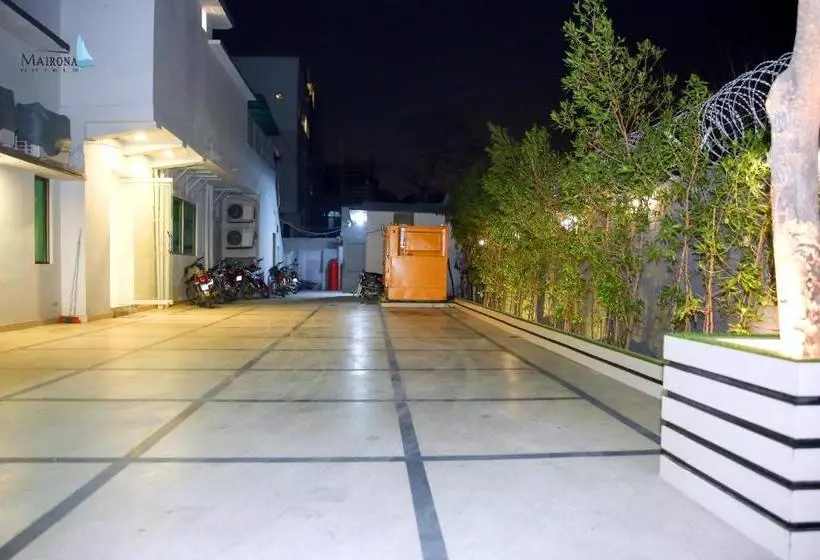 هتل Mairona Gulberg Lahore