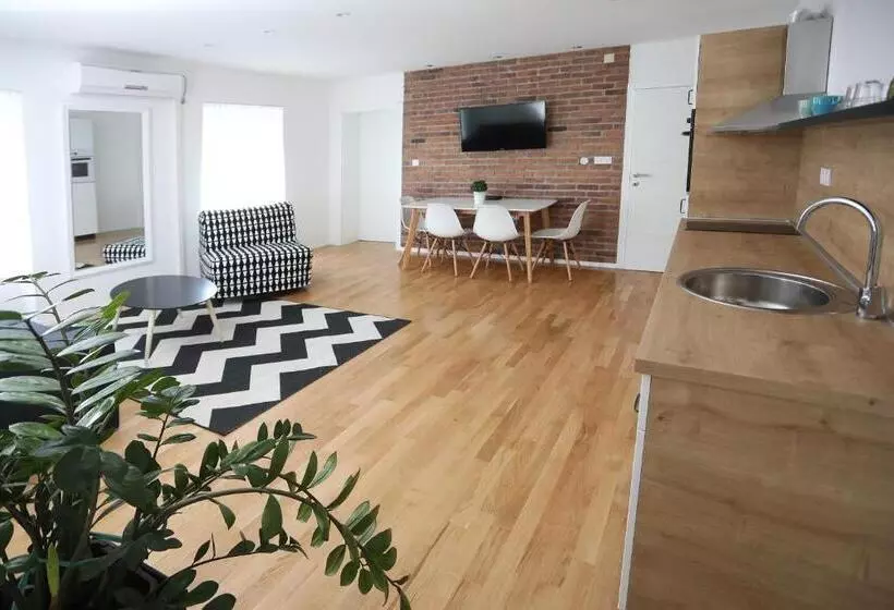 Majatalo Home Apartmani I Sobe