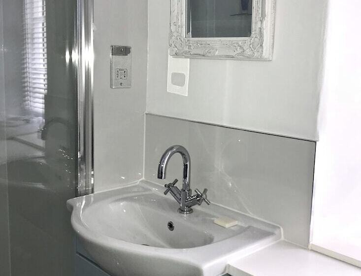 בית מלון כפרי Locanda On The Weir