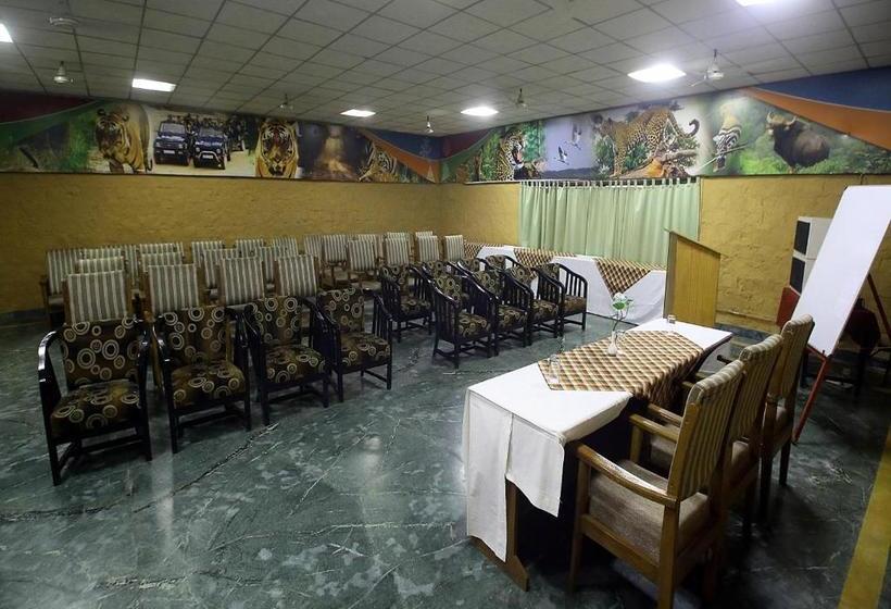 ホテル Mpt White Tiger Forest Lodge