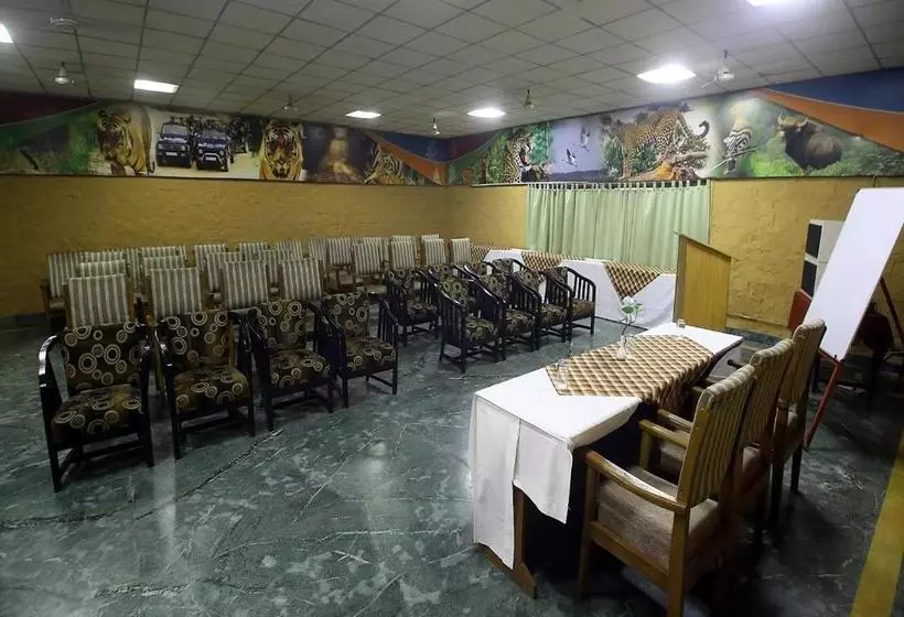 Hotelli Mpt White Tiger Forest Lodge