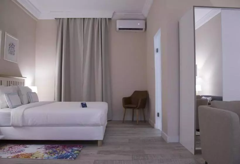 هتل Semiramis Hmj