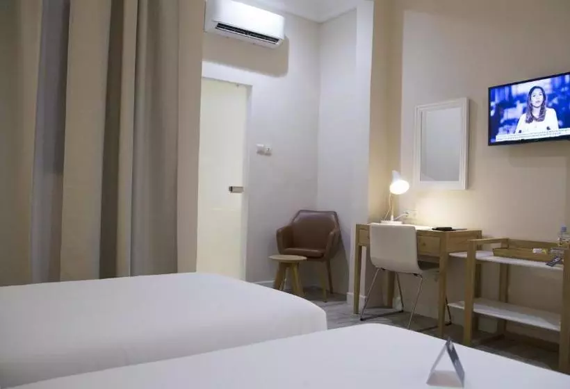 هتل Semiramis Hmj