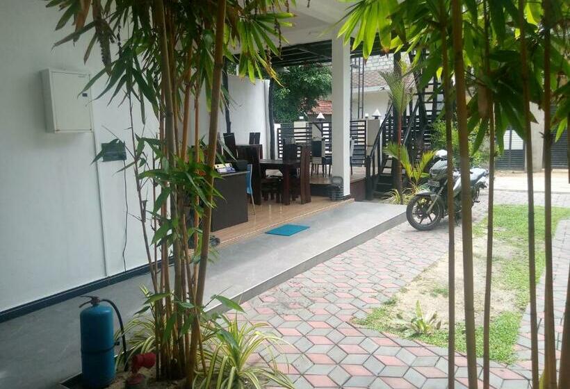 פנסיון Green Ocean Bay