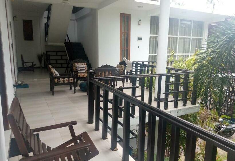 פנסיון Green Ocean Bay