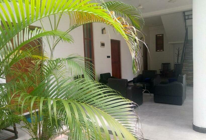 פנסיון Green Ocean Bay