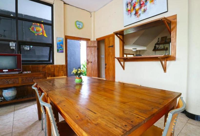 فندق صغير Kuta Bed And Breakfast Plus