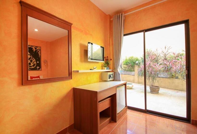 Hotelli Ban Elephant Blanc Apartment