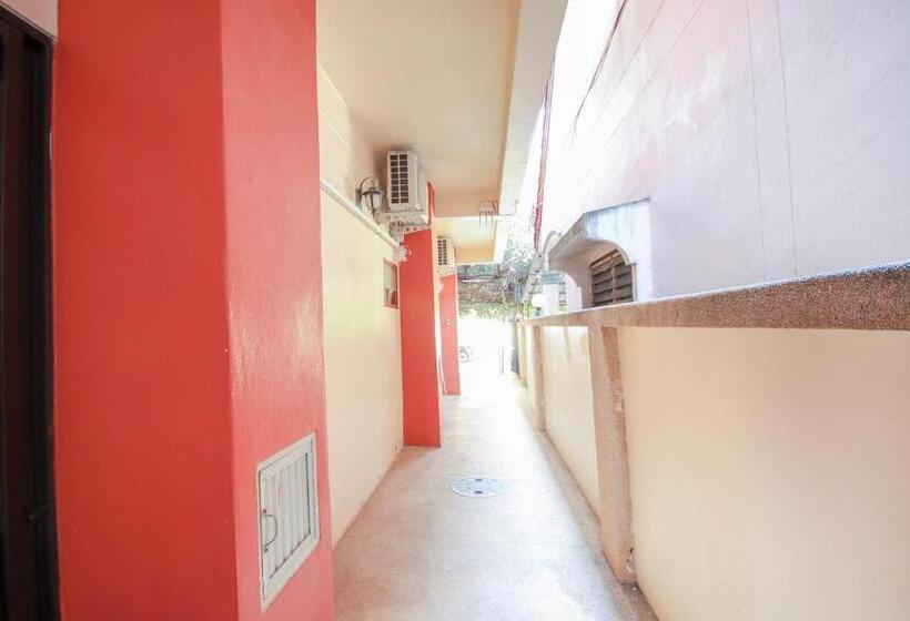 Hotelli Ban Elephant Blanc Apartment