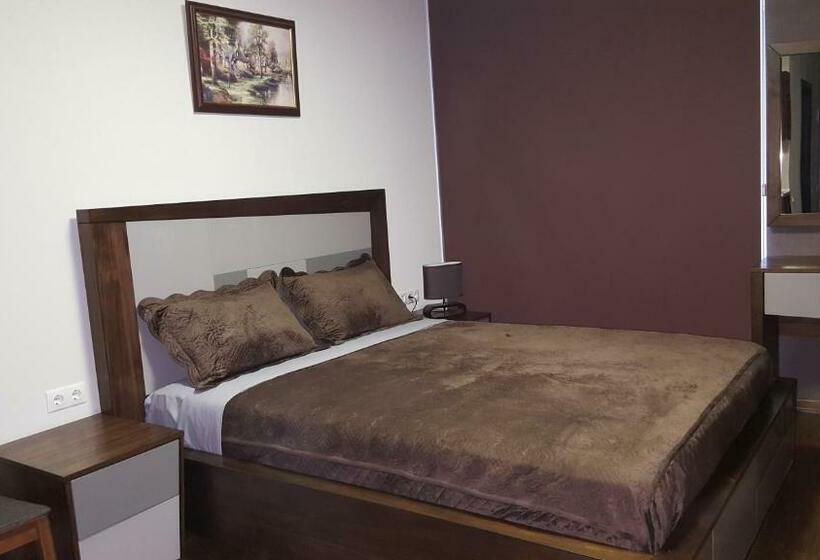 Mimino Apartment Deluxe First Line