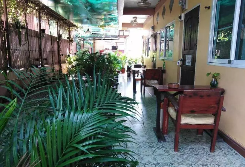 پانسیون Baan Bussara