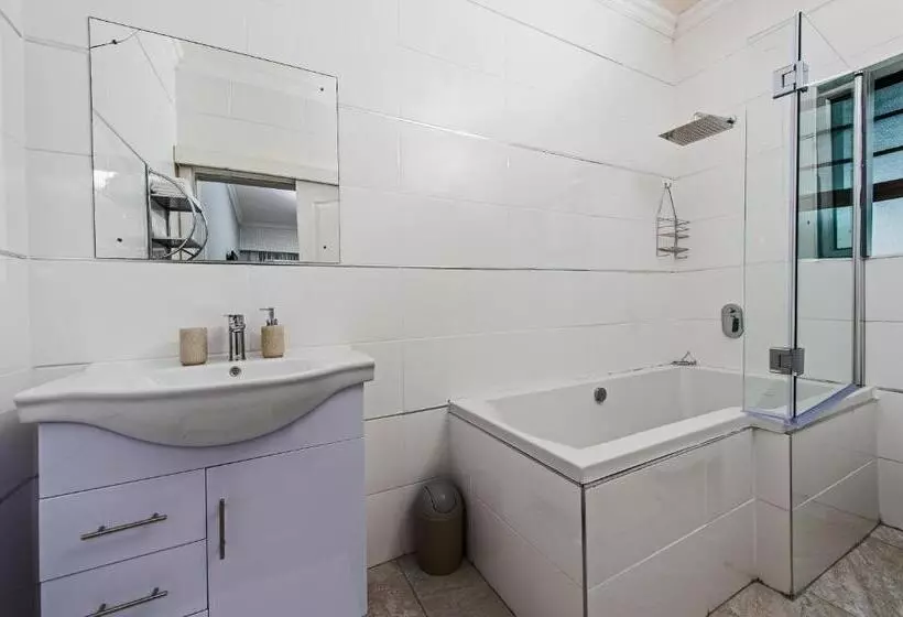 Majatalo Bhotani Lodge