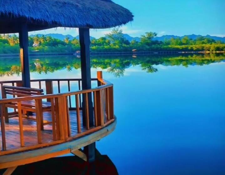 פנסיון Dinoyin Bungalows