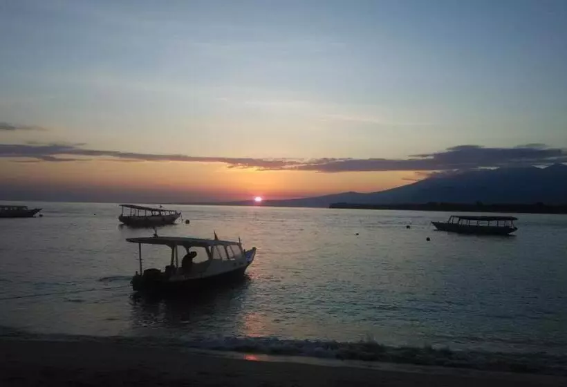 ペンション Dinoyin Bungalows