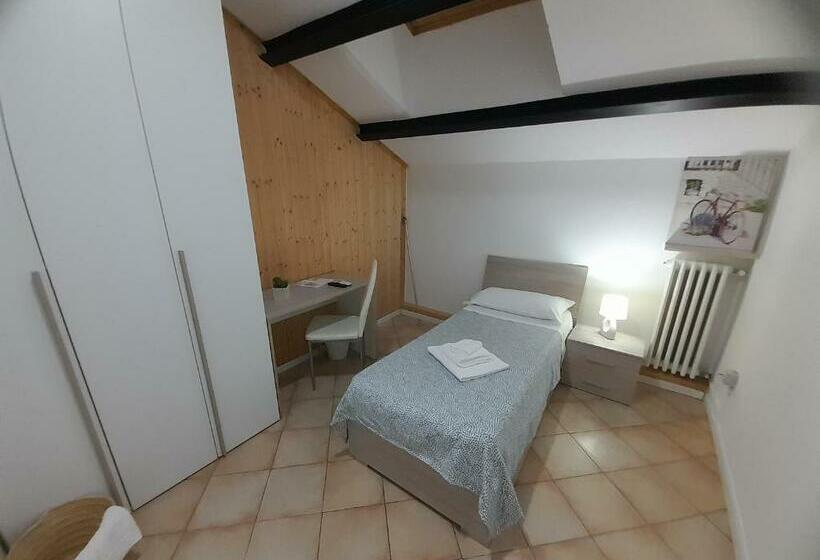 پانسیون Last Minute Ferrara