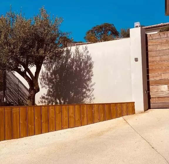 Majatalo Senteurs Du Maquis