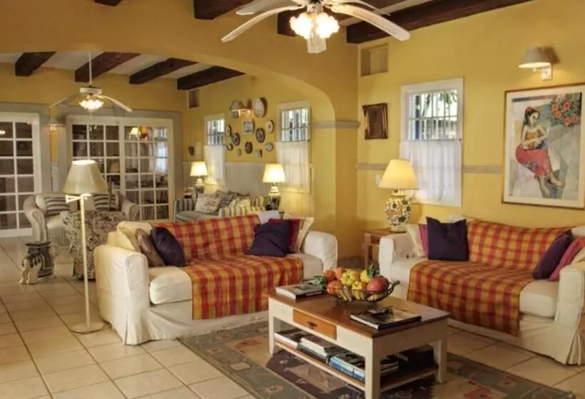 ペンション Villa Paradiso Pousada