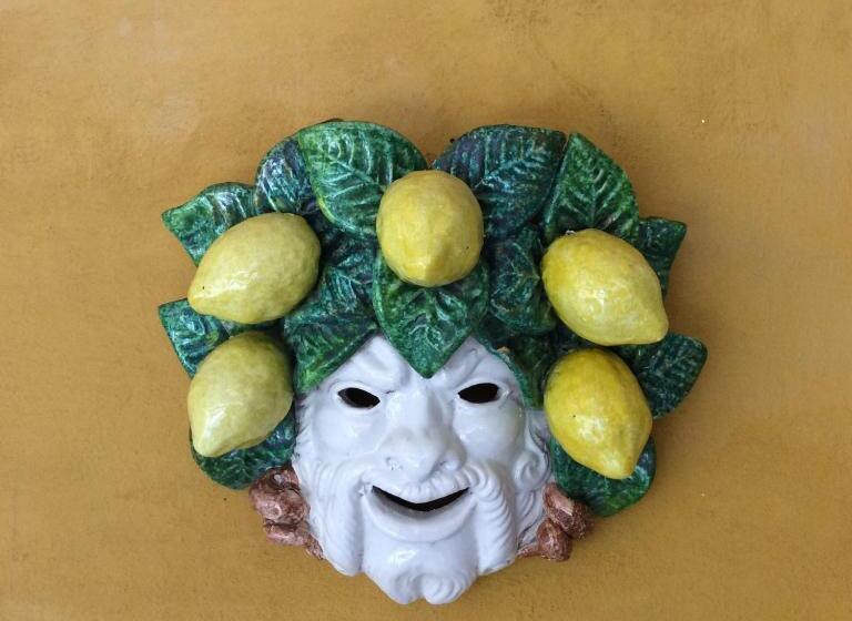 Pension Villa Paradiso Pousada