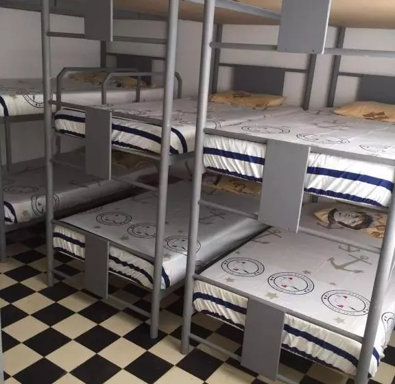 Hostel Mamy Dorme