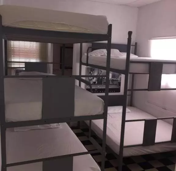 Hostel Mamy Dorme