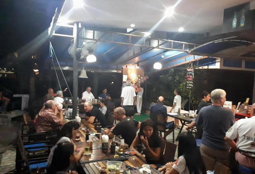 פנסיון Baan Natacha Beachfront Guesthouse