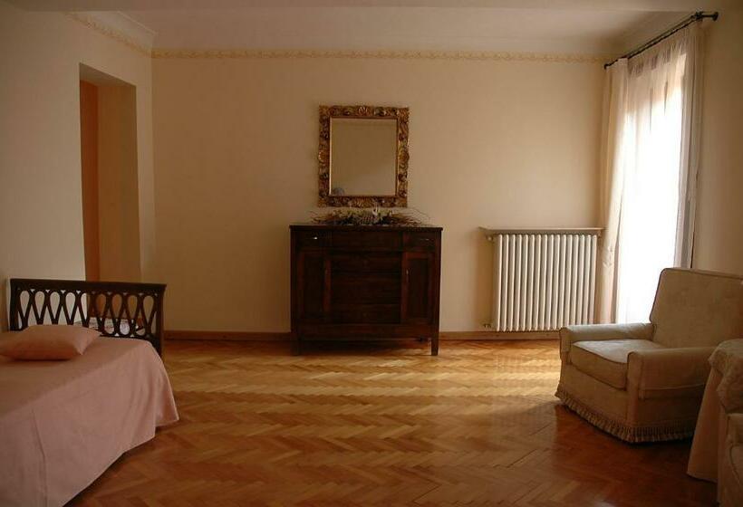 بنسيون Casa Margherita