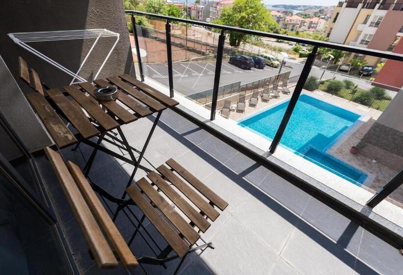 پانسیون Polina Beach