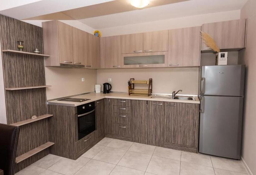 پانسیون Polina Beach