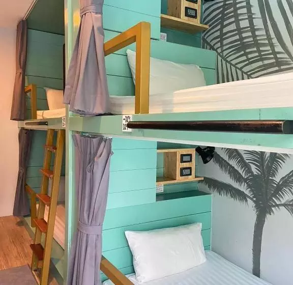 Majatalo The Snug Airportel Phuket Airport