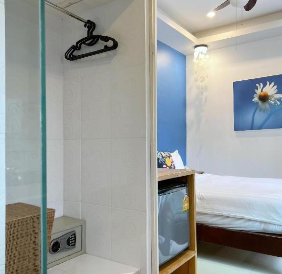 بنسيون The Snug Airportel   Phuket Airport