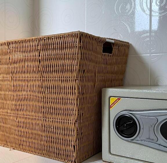 بنسيون The Snug Airportel   Phuket Airport