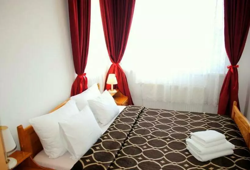 پانسیون Veda Guest House