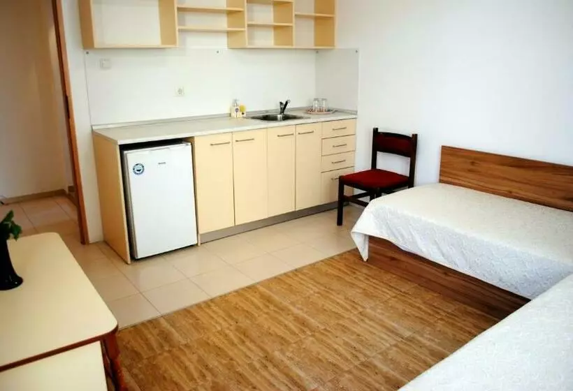 پانسیون Veda Guest House