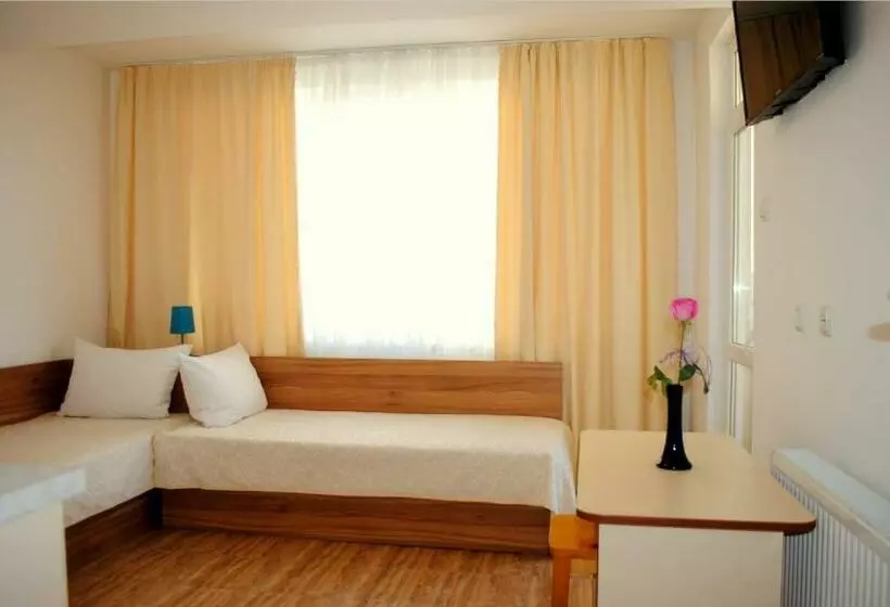 پانسیون Veda Guest House