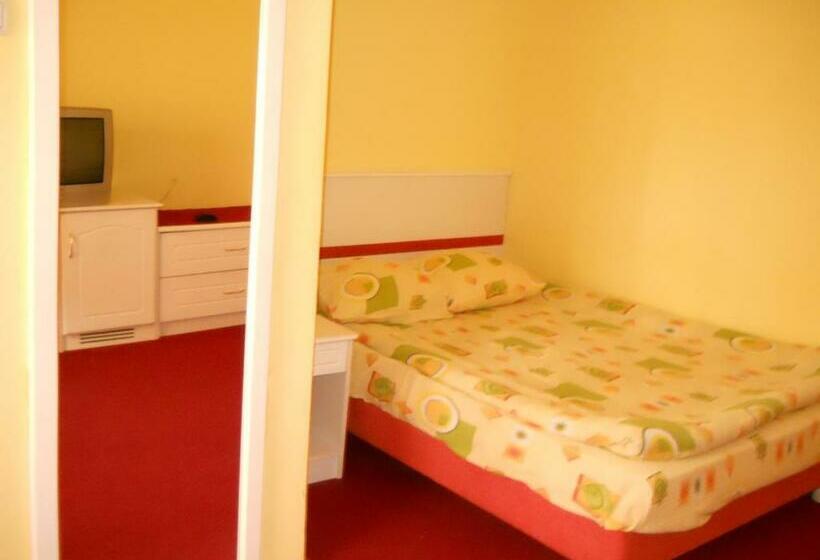 بنسيون Vila Anna