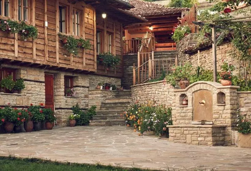 Majatalo Yovina House Zheravna