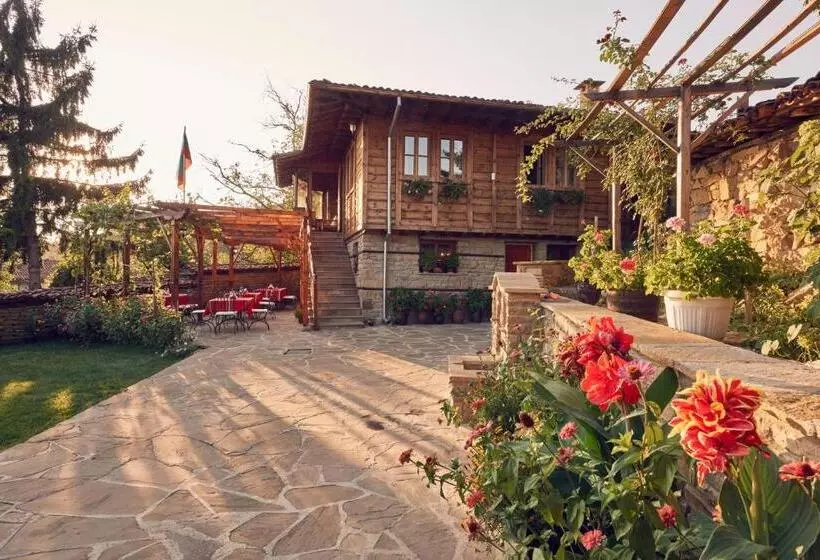 Majatalo Yovina House Zheravna