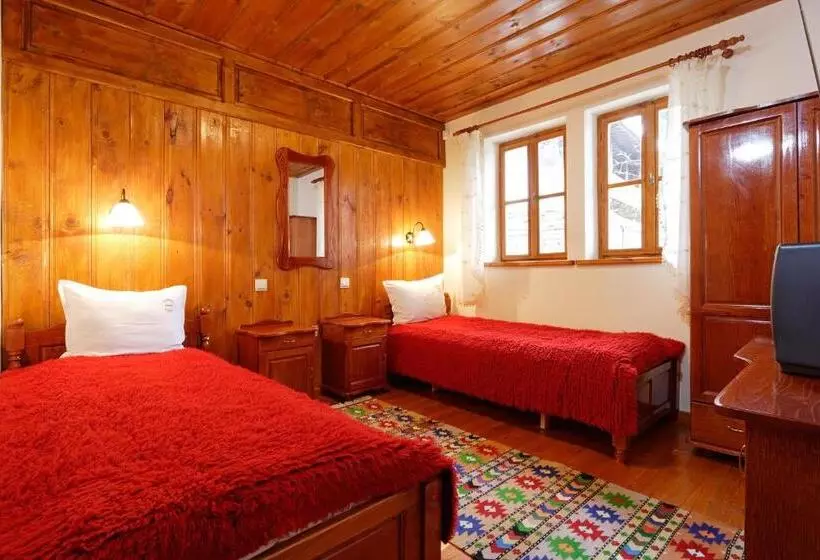 Majatalo Yovina House Zheravna