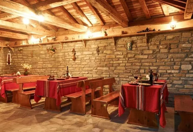 Majatalo Yovina House Zheravna