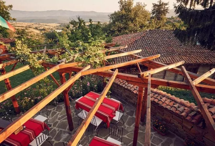 Majatalo Yovina House Zheravna