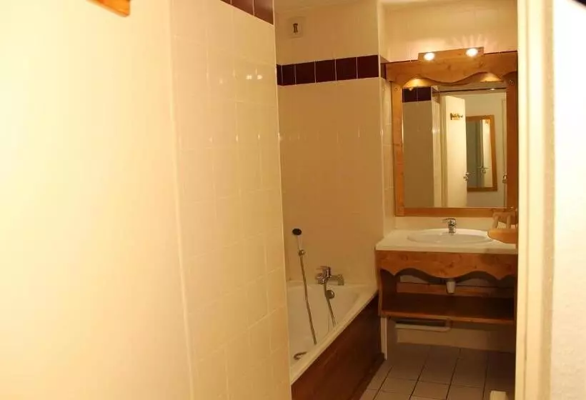 Residence Saboia Cles Blanches