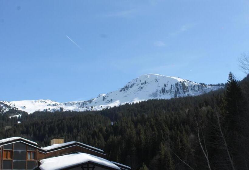 Residence Saboia Cles Blanches