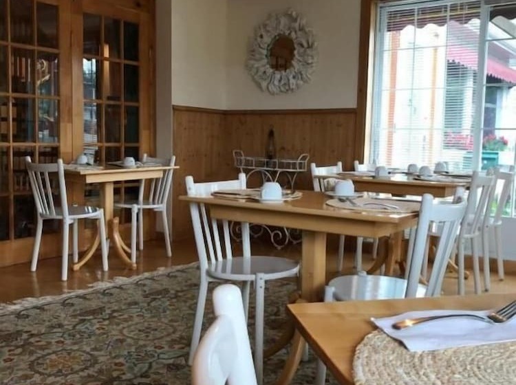 הוסטל Auberge Maison Gagne